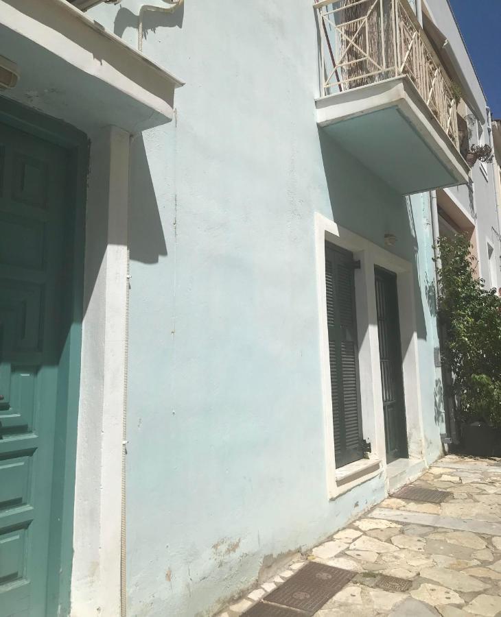Benaki Balsam Apartment กาลามาตา ภายนอก รูปภาพ