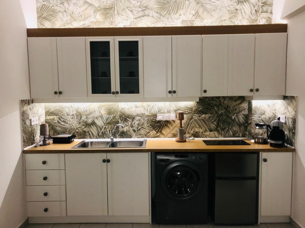 Benaki Balsam Apartment กาลามาตา ภายนอก รูปภาพ