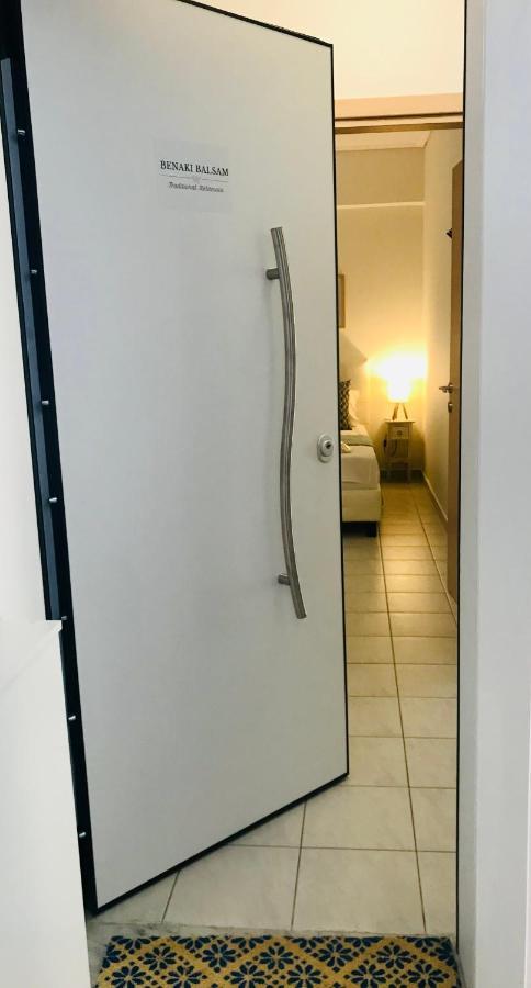 Benaki Balsam Apartment กาลามาตา ภายนอก รูปภาพ
